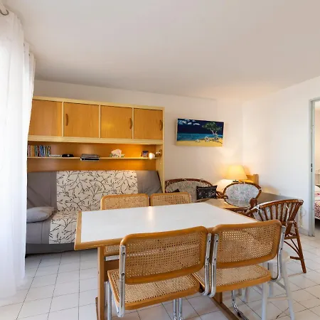 1 Bedroom For 6 * Agde